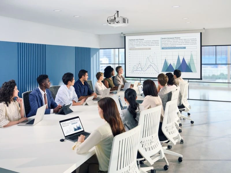 25-PRJ-LSD500HD-Scenario-Photo-Board-Room_pc_l LSD500HD